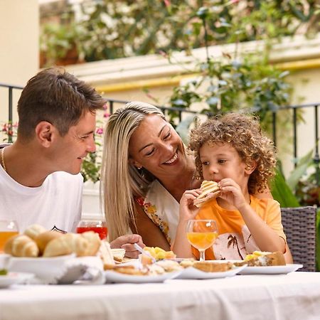 Ancora Hotel & Residence Cattolica Luaran gambar