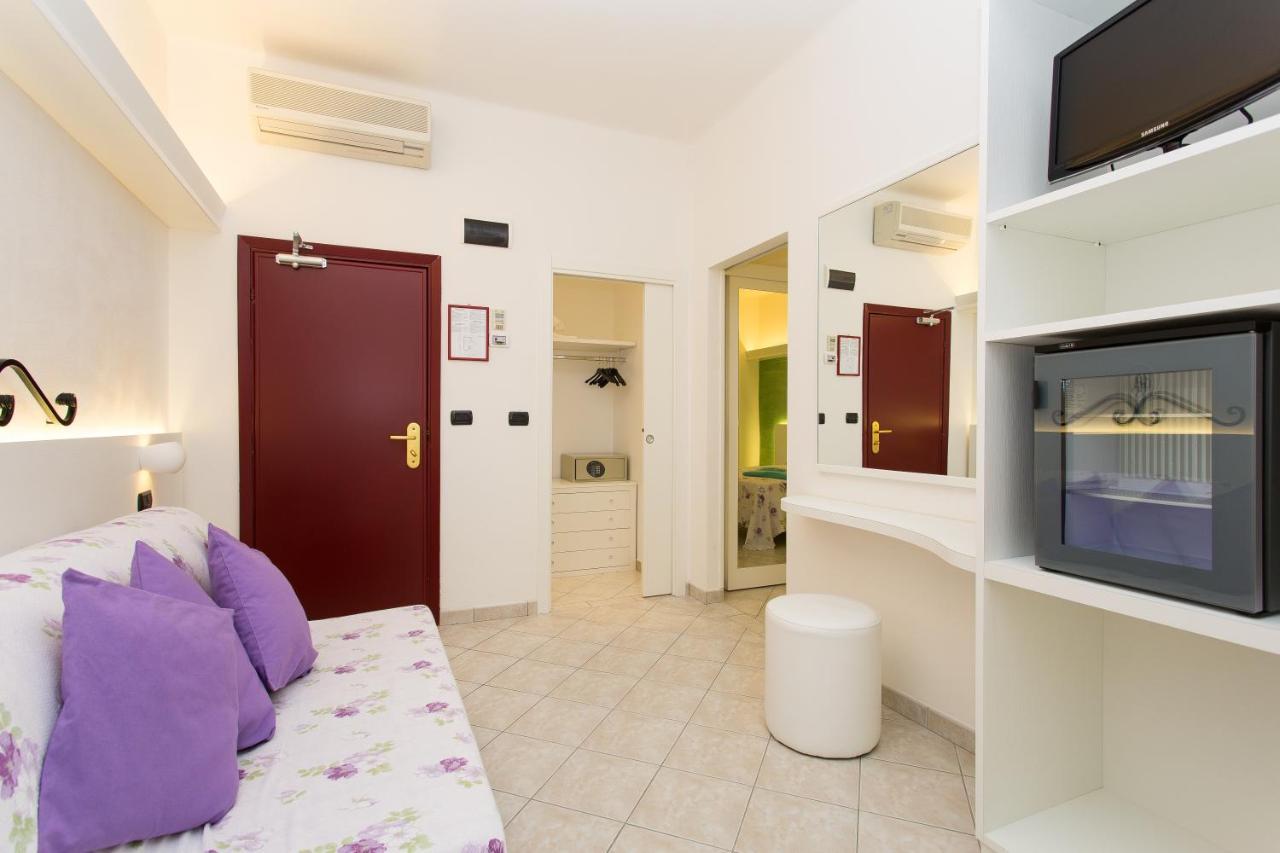 Ancora Hotel & Residence Cattolica Luaran gambar