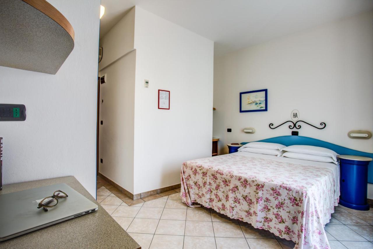 Ancora Hotel & Residence Cattolica Luaran gambar