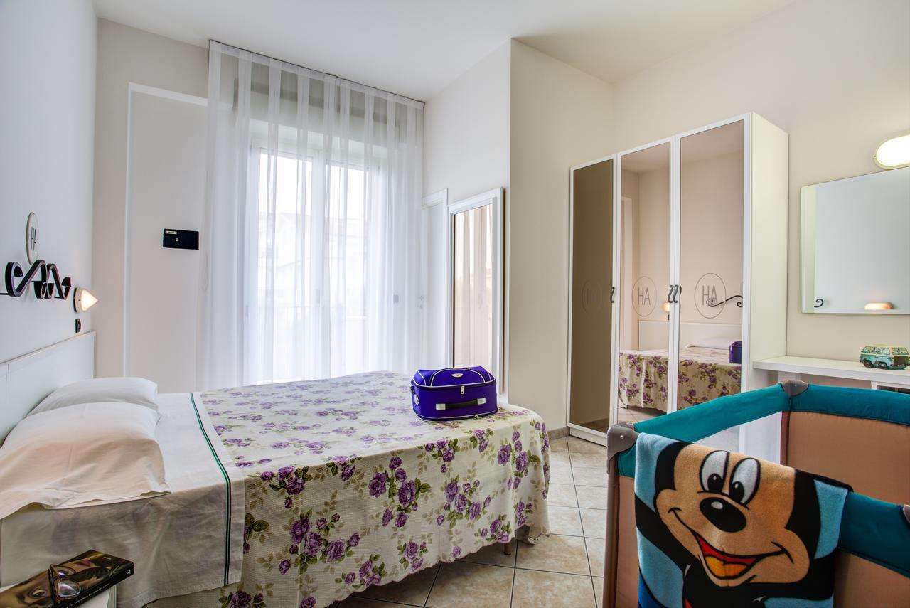 Ancora Hotel & Residence Cattolica Luaran gambar